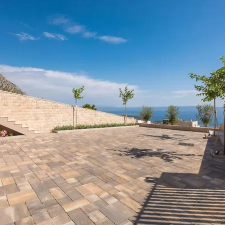 Mare Makarska